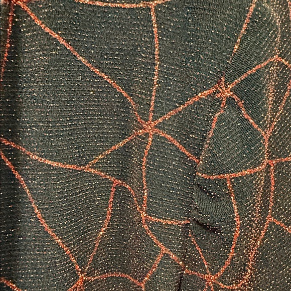 Elegant Black Jumpsuit with Red Patterned Jacket - Picture 6 of 8